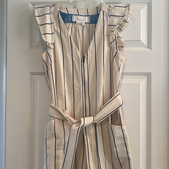 Adorable Anthropologie Cropped Pant Jump Suit - Picture 2 of 5